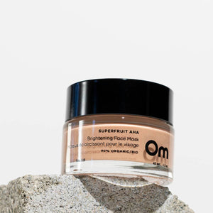 Om - Superfruit AHA Brightening Face Mask